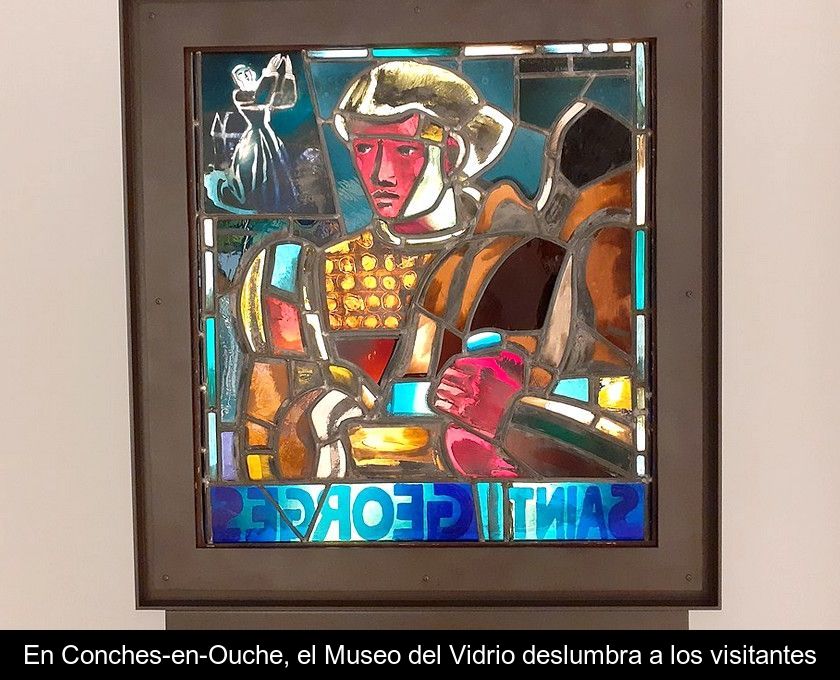 En Conches-en-ouche, El Museo Del Vidrio Deslumbra A Los Visitantes