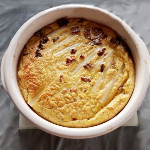 Clafoutis de espárragos y tomates secos: una receta fácil