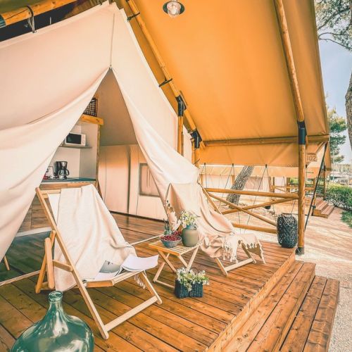 ¿Cuál es la diferencia entre camping y glamping?