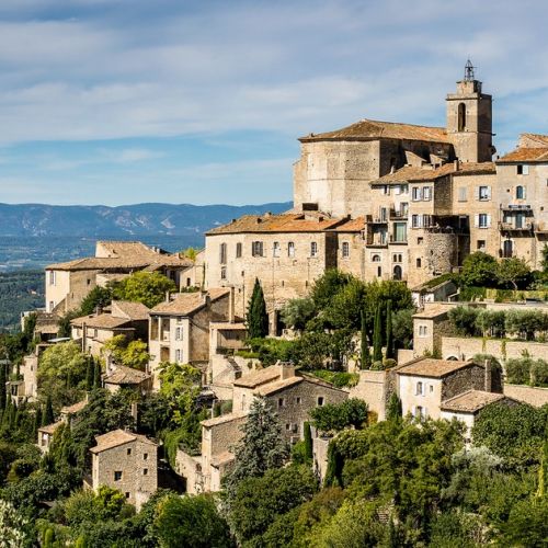 El pueblo de Gordes: una joya turística del Vaucluse.