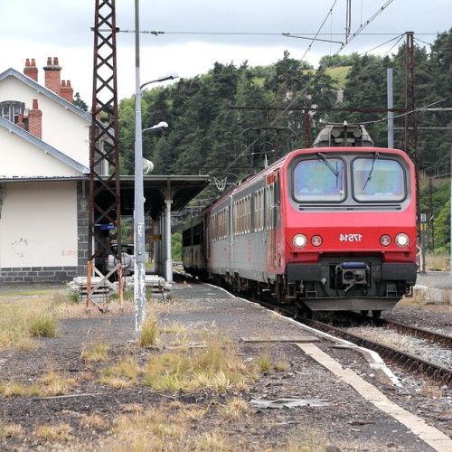 El tren de Aubrac: un viaje entre el Macizo Central y el Mediterráneo