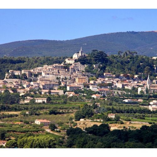 Lacoste: un pueblo con encanto en el Luberon