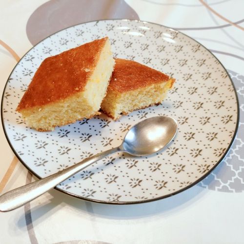 Pastel de sémola con naranja: una receta deliciosa