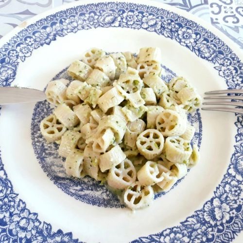 Pesto de guisantes con menta: una receta fácil