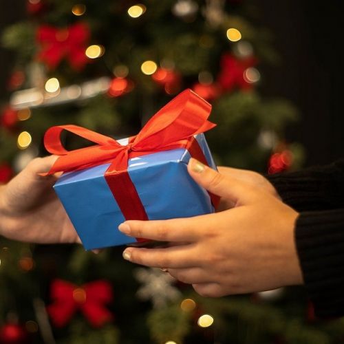 Regalos de Navidad: ¿por qué y cómo hacer regalos de segunda mano?