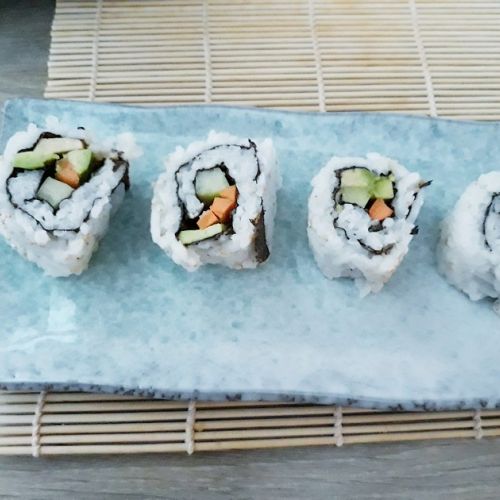 Rollos de california vegetarianos: la receta en imágenes