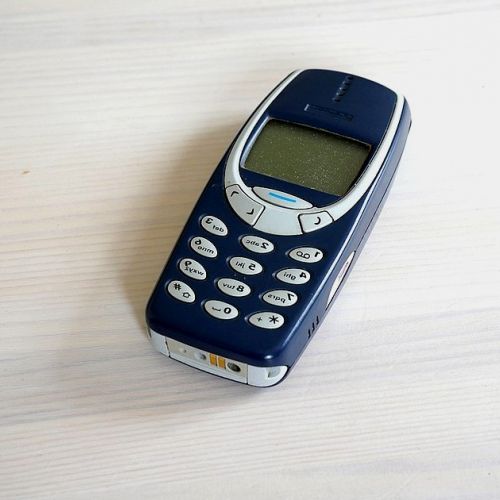 Teléfono tonto: la moda de los teléfonos básicos en 5 preguntas