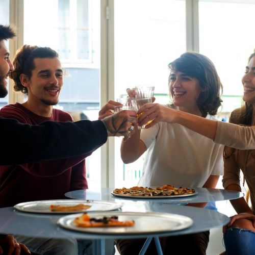 Timeleft: una aplicación para ampliar su círculo de amigos