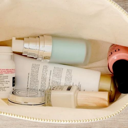 Transportar maquillaje en avión: ¿cuáles son las reglas a seguir?